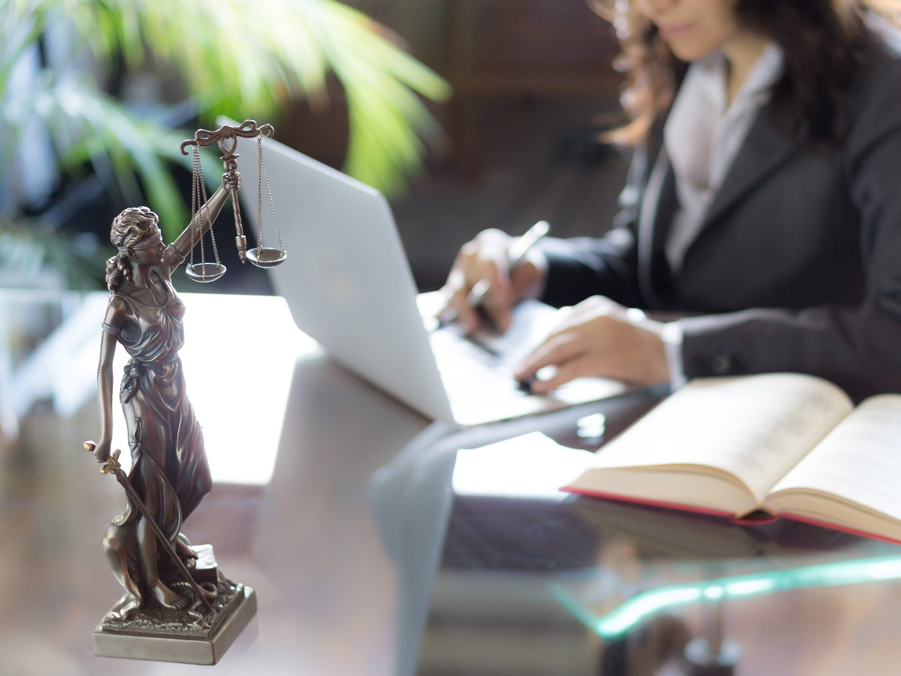 Consulta jurídica con abogados expertos en desahucios